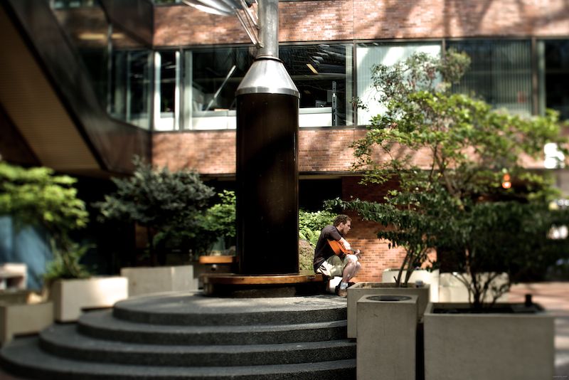 library busker